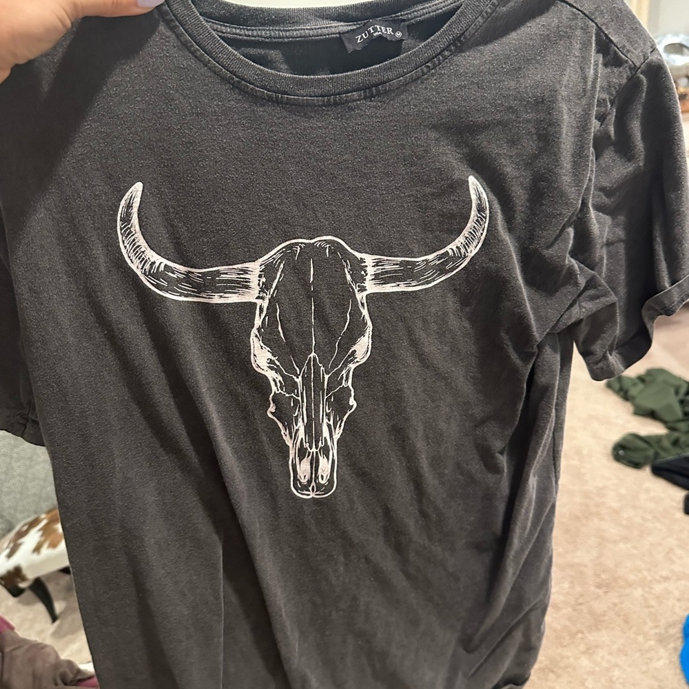 Steer skull T-shirt